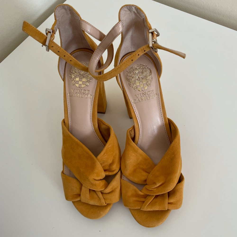 Vince Camuto high heel sandals 👡